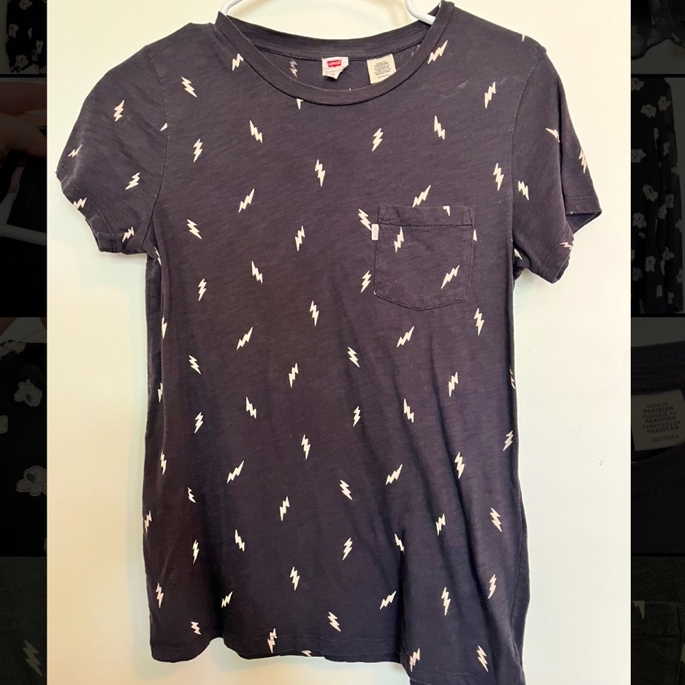 Dark Grey Levi T-shirt with Lighting Bolts